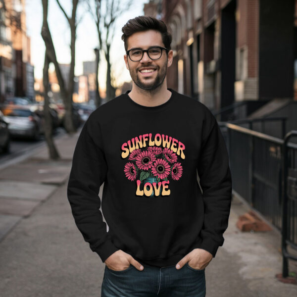 Sunflower Love Sweatshirt - Retro Floral Graphic Pullover For Women & Men 21-04-2025