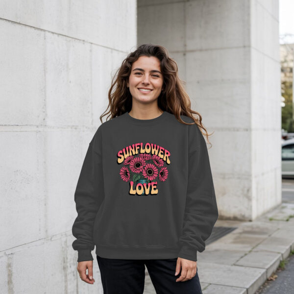 Sunflower Love Sweatshirt - Retro Floral Graphic Pullover For Women & Men 21-04-2025
